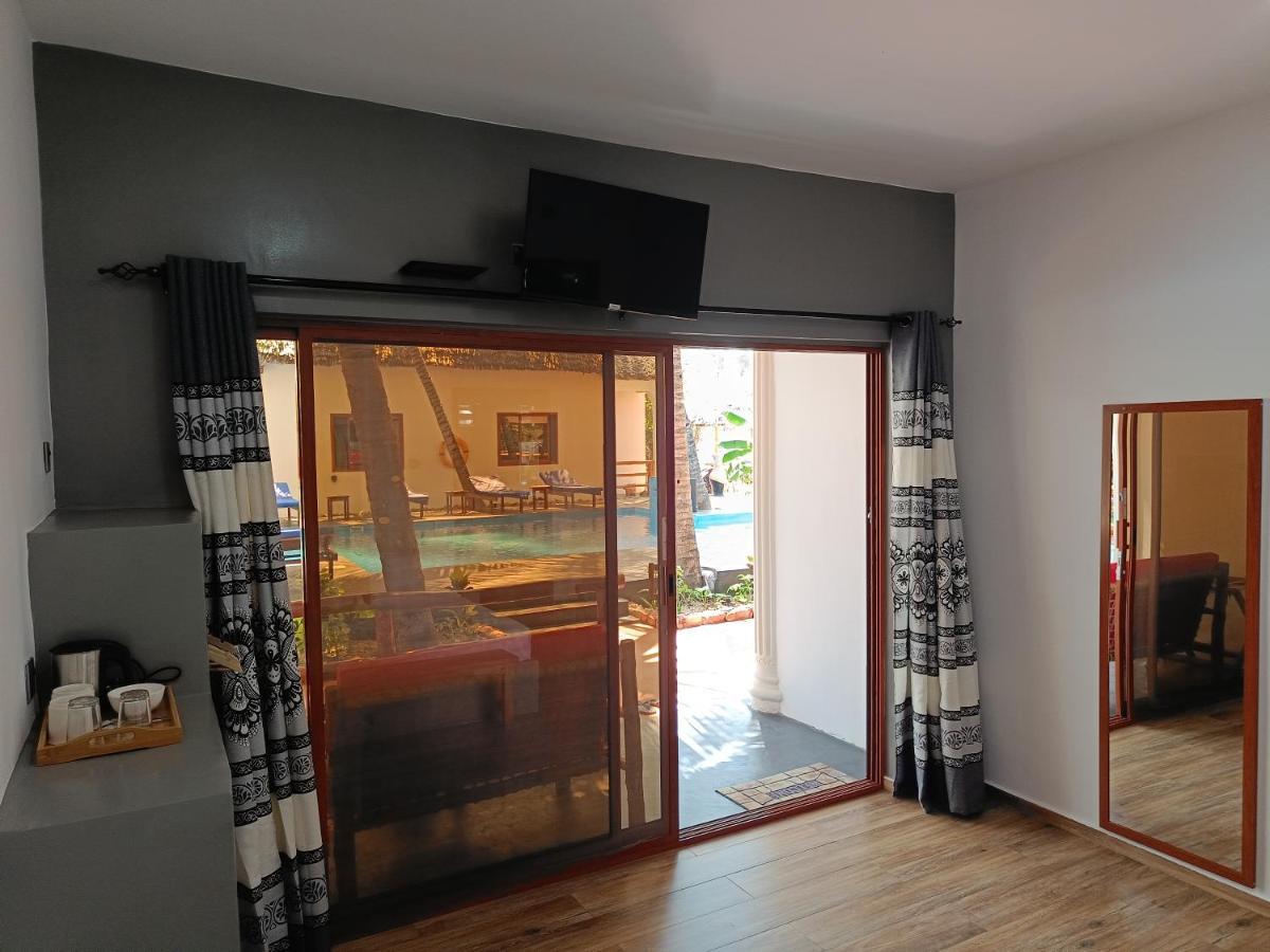 Little Pompeji Boutique Hotel - Adults Only Jambiani  Exterior photo